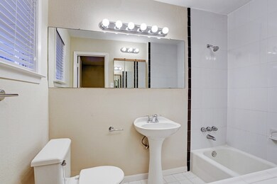 2023 Huldy St unit 5, Houston, TX 77019 - photo 7