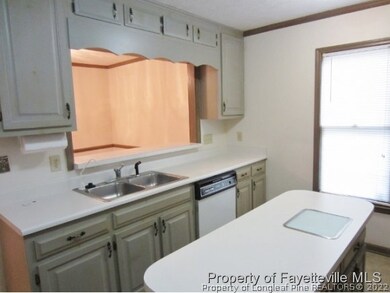 pass thru window to dining rm