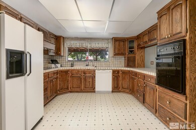 1560 Tamara Ln, Fallon, NV 89406 - photo 7