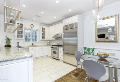 44 Valley Rd unit B, Cos Cob, CT 06807 - photo 6