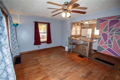 2621 13th St, Columbus, IN 47201 - photo 2