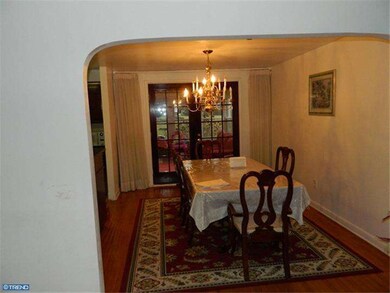 405 Burning Tree Rd, Wallingford, PA 19086 - photo 3