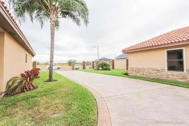 2603 Olmitos Ave, San Juan, TX 78589 - photo 7