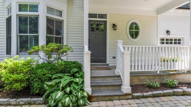233 Milbank Ave Greenwich CT-print-029-0
