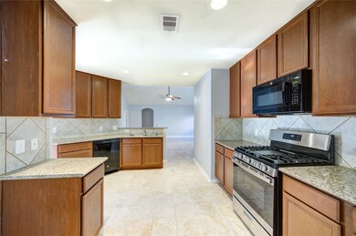 2102 Indian Clearing Trail, Rosenberg, TX 77471 - photo 4
