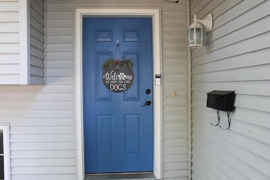 Front porch, ring doorbell