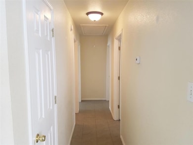 303 S Blue Jay Ct unit 303, Weatherford, TX 76088 - photo 6