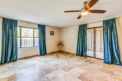 Living Room 5124 N 31st Pl