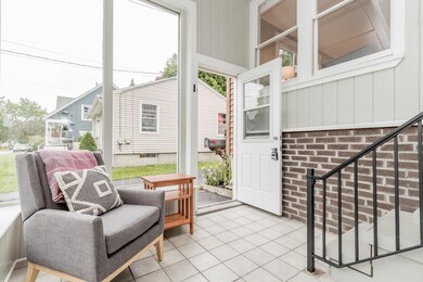 Entry to Sunroom
