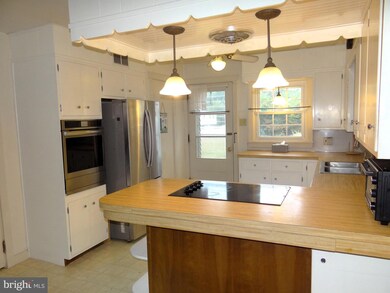 6258 Main St, Honey Brook, PA 19344 - photo 5