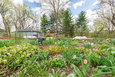 614 Cleveland Ave, Batavia, IL 60510 - photo 2