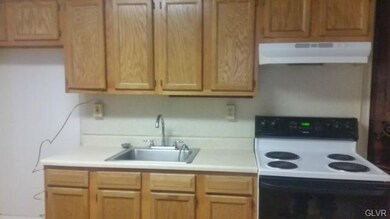 217 W Turner St, Allentown, PA 18101 - photo 2