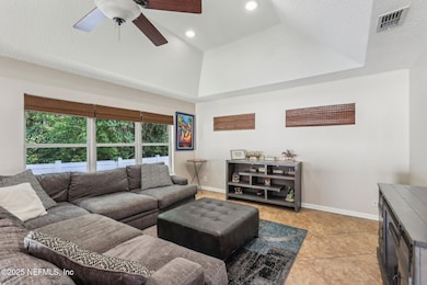 4-web-or-mls-N Kyle Way-0106-004
