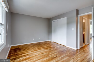 8388 Forrester Blvd unit 551, Springfield, VA 22152 - photo 5