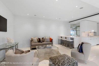 Family/Bfst Room