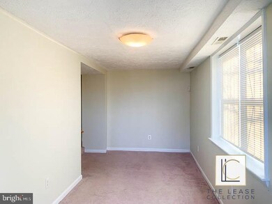 2821 R St SE unit B, Washington, DC 20020 - photo 2