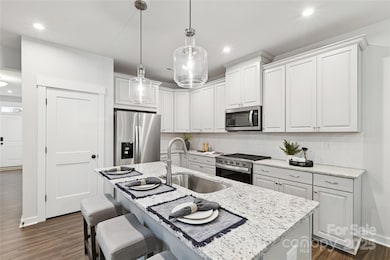 3142 Finchborough Ct unit 252, Charlotte, NC 28269 - photo 7