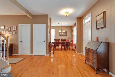 26189 Lands End Dr, Chantilly, VA 20152 - photo 6