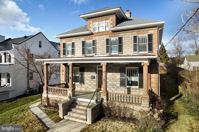 439 N Braddock St, Winchester, VA 22601 - photo 2