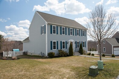 32 Vista Cir, Holden, MA 01520 - photo 2