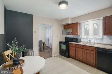 6 Flag St, Pemberton, NJ 08068 - photo 3