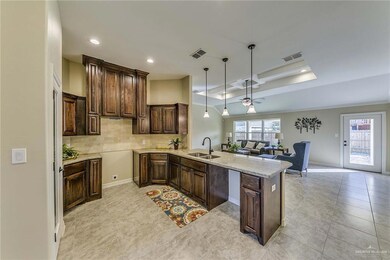 2204 Primrose Dr, Weslaco, TX 78596 - photo 5