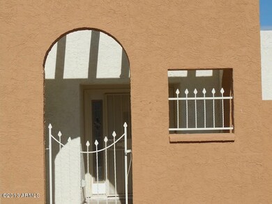 CourtYdFrnt