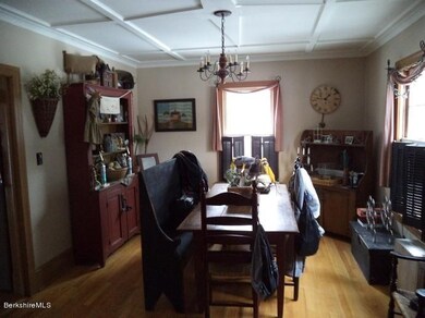 92 Hospital Ave, North Adams, MA 01247 - photo 4