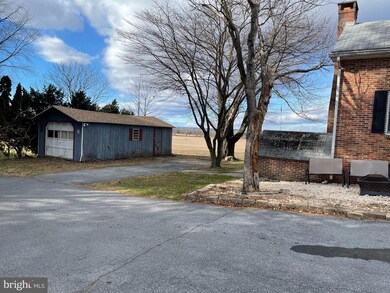 113 N Lingle Ave, Hershey, PA 17033 - photo 3