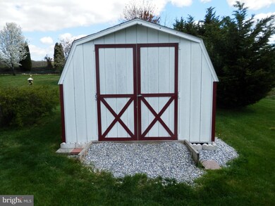 3774 Mountain Shadow Cir, Fayetteville, PA 17222 - photo 6