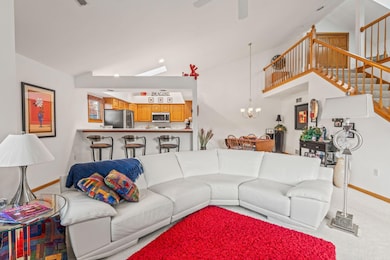 2215B Circle Ridge unit D, Delafield, WI 53018 - photo 5