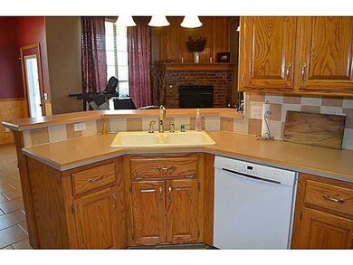 2313 NE 7th St, Moore, OK 73160 - photo 7