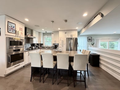 1105 Wilmington Ln, Hoffman Estates, IL 60169 - photo 4