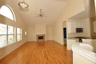 3721 Main Plaza Dr, Houston, TX 77025 - photo 6