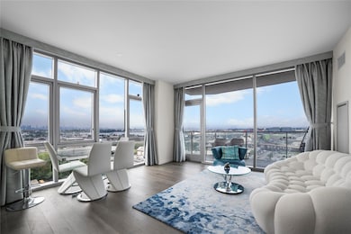 Tangram House unit 10F, Flushing, NY 11354 - photo 2