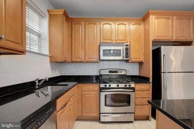 13016 Cabin Creek Rd, Herndon, VA 20171 - photo 7