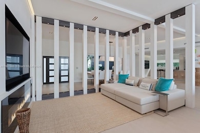 7972 Biscayne Point Cir, Miami Beach, FL 33141 - photo 4