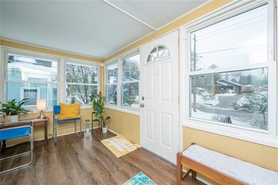 1419 48th St, Des Moines, IA 50311 - photo 2