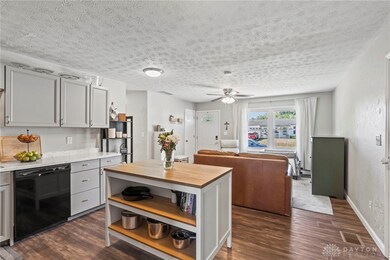 804 W Richard Dr, Xenia, OH 45385 - photo 7