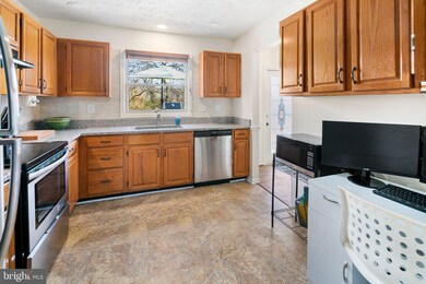 6215 Derby Dr, Frederick, MD 21703 - photo 7