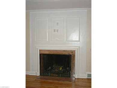 Attractive Fireplace in Living Room