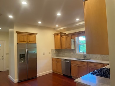 153 Walnut St unit 1, Newtonville, MA 02460 - photo 5