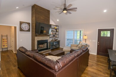 109 Doak St, Shelbyville, TN 37160 - photo 6