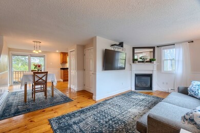 1 Tilton St unit B, Newburyport, MA 01950 - photo 2