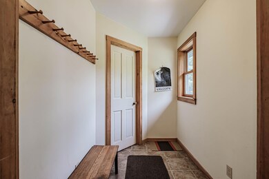 42 Woods Rd, Georgetown