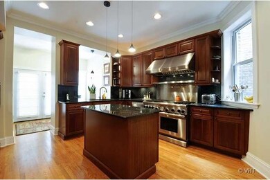 4919 N Hoyne Ave, Chicago, IL 60625 - photo 7