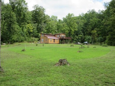 1115 Mayberry Prong Rd, Linden, TN 37096 - photo 2