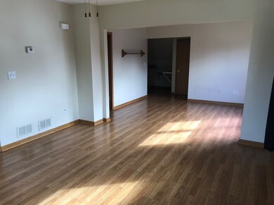 521 Lorraine Ave unit 2, Waukegan, IL 60085 - photo 4