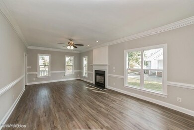 09_4323DeerCreekDrive_2017_LowRes