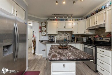 07-Kitchen 20220526-DW-4199